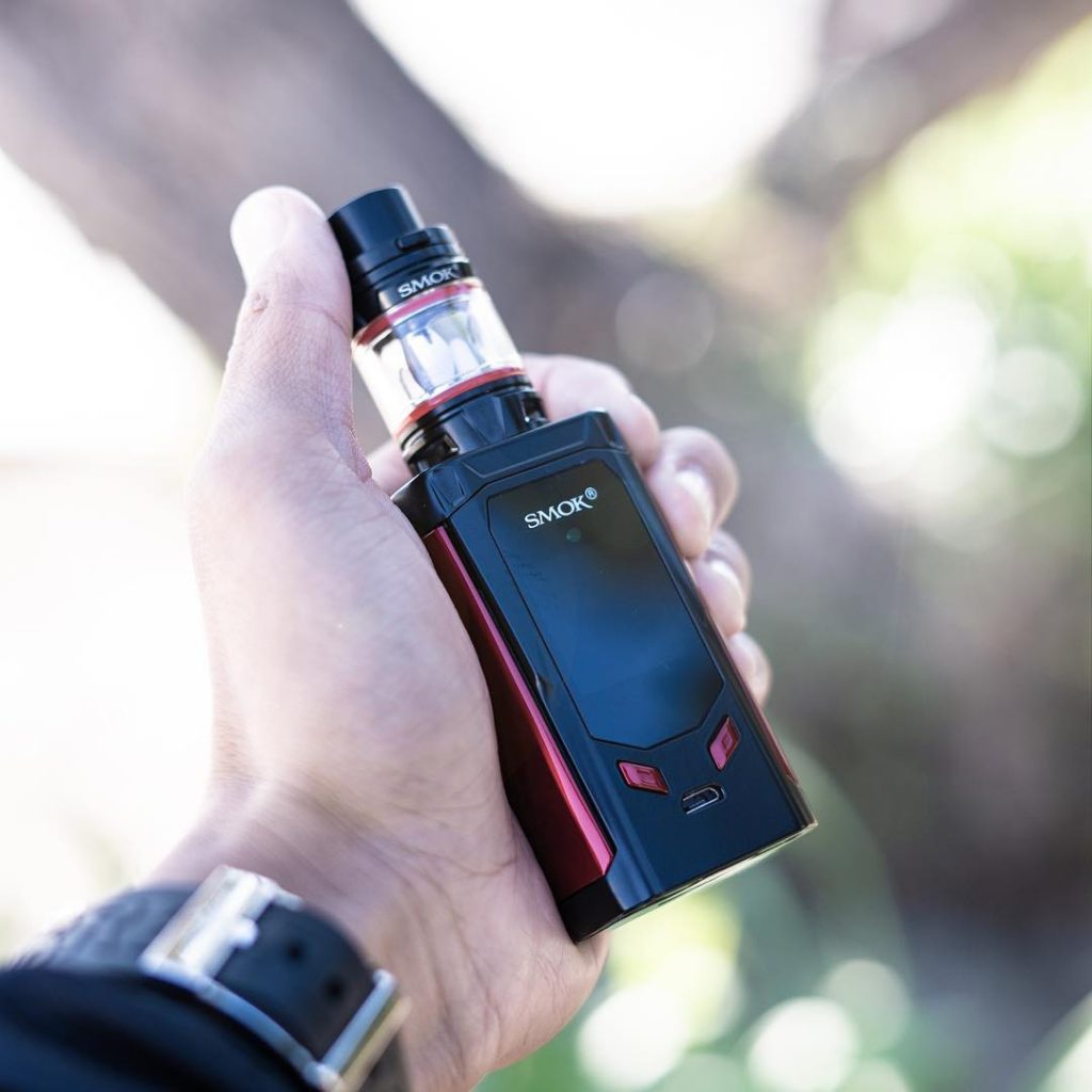 Smoktech R Kiss 200W Vape Kit